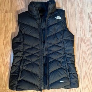 North face puffer vest size small